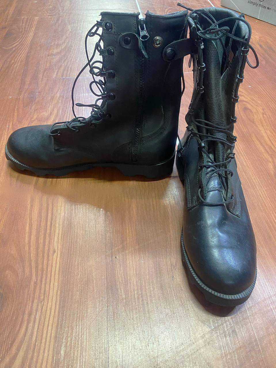 SH33 ស្បែកជើងកវែង Combat Boots ពណ៌ខ្មៅ មានខ្សែចង និងហ្ស៊ីបចំហៀង