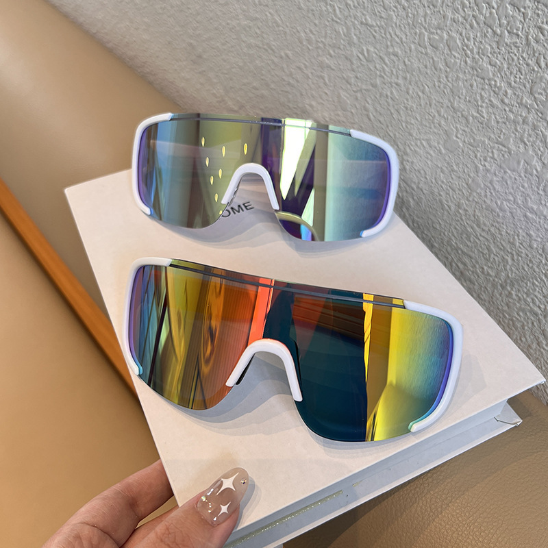 GL11 Outdoor Shield Sunglasses with Large Frame and Mirrored Lens
