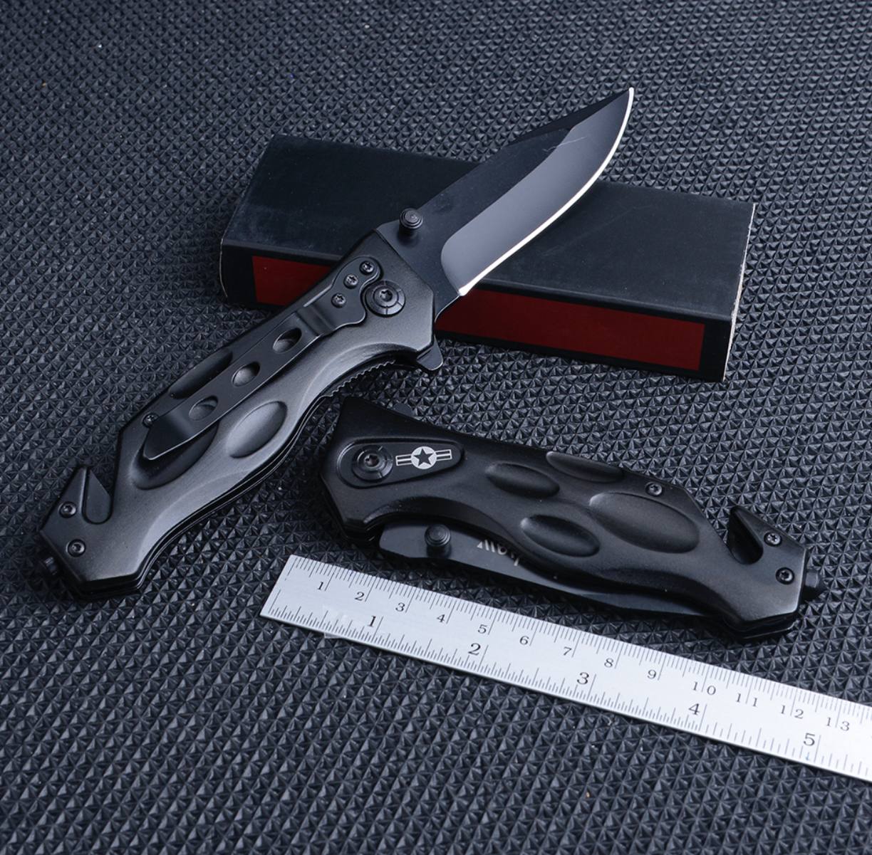 K84 Honeycomb Tactical Folding Knife – High-Performance Stainless Steel with Ergonomic Honeycomb Handle - Image 2