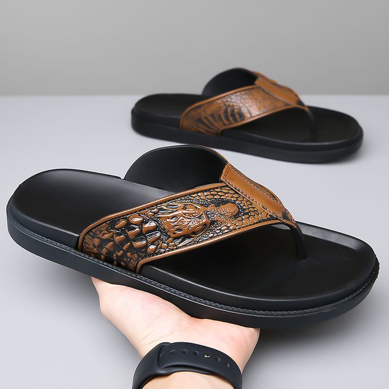 SD02 Men's Thick-Sole Non-Slip Beach Flip-Flops with Embossed Comfort Strap - Image 2