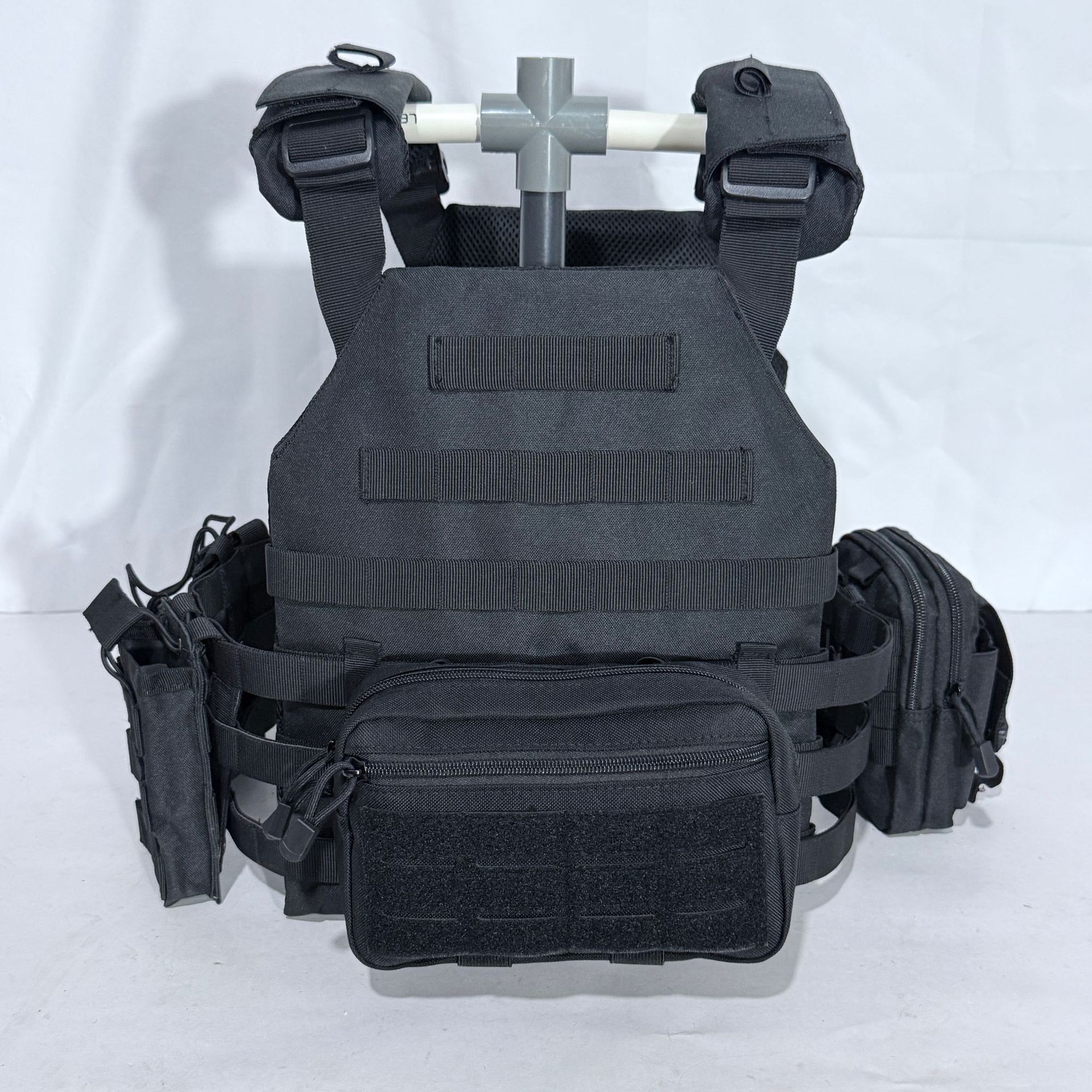 A20 Quick Release Tactical Vest with Triple-Level Gear Setup for Outdoor Training - Image 3