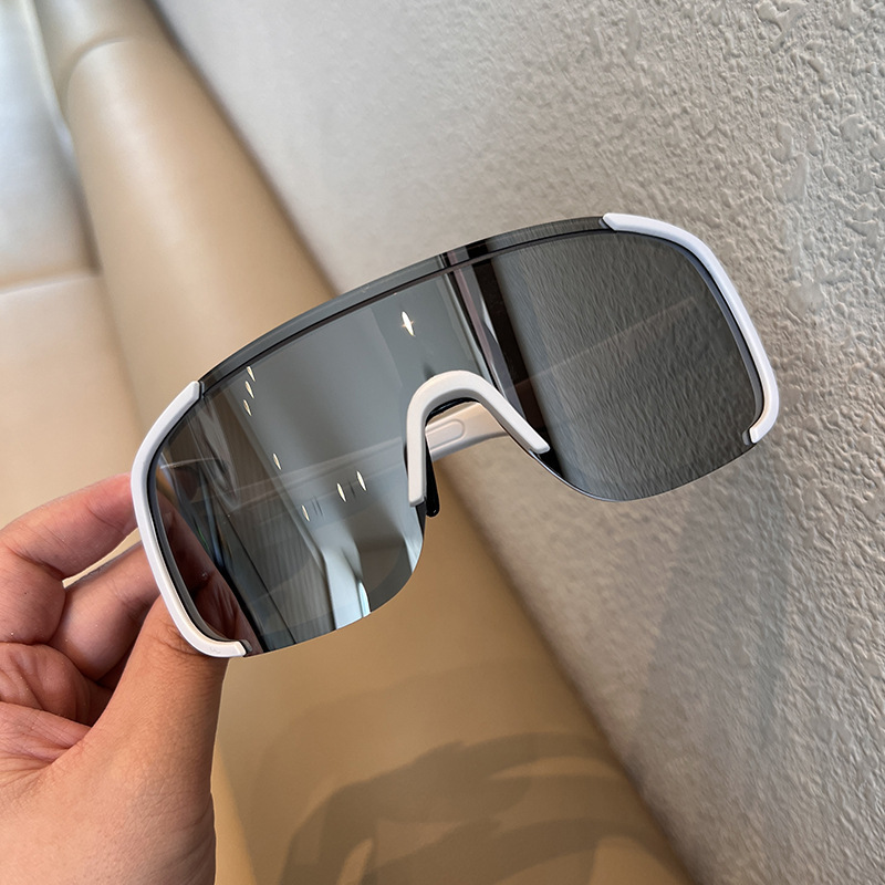 GL11 Outdoor Shield Sunglasses with Large Frame and Mirrored Lens - Image 6