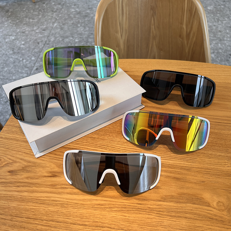 GL11 Outdoor Shield Sunglasses with Large Frame and Mirrored Lens - Image 9